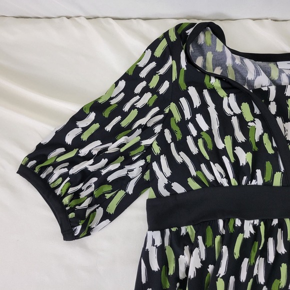 Dressbarn Womens Shirt Size 14 / 16‎ Top Multicolored 1/2 Sleeve V Neck - Picture 4 of 11